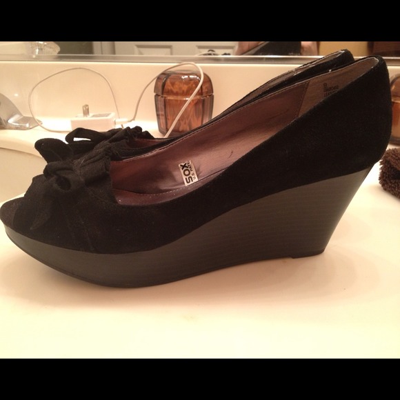 RESERVED FOR @sharonbowell68  Black Suede wedge