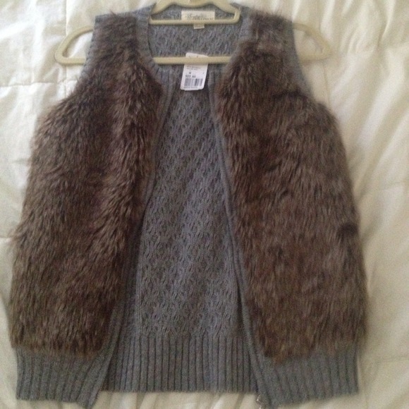 Fur vest