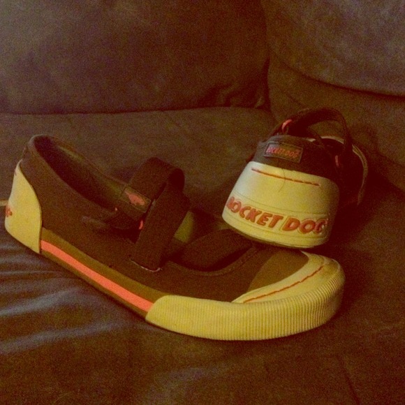 ROCKET DOG JULIET SHOES!!