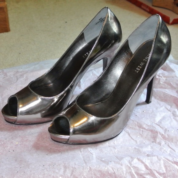 Nine West Metallic Pumps - Picture 2 of 2
