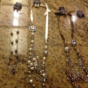Fashionable Necklaces with Earrings