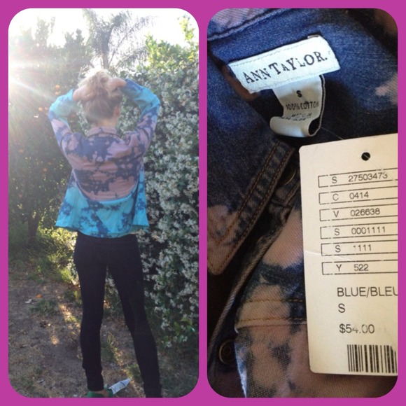 ❎SOLD❎🎉Host Pick🎉Bleached denim button up - Picture 2 of 4