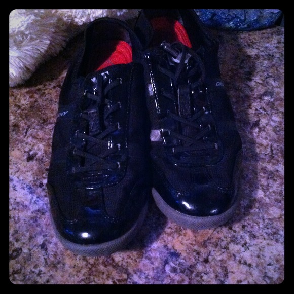 Dkny  light weigh sport  shoes