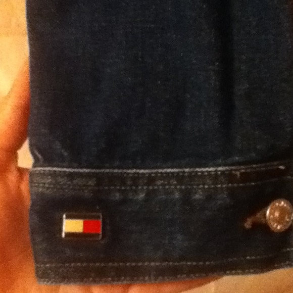 Tommy Hilfiger Denim Jacket.🎀 OBO!! :)) - Picture 3 of 4