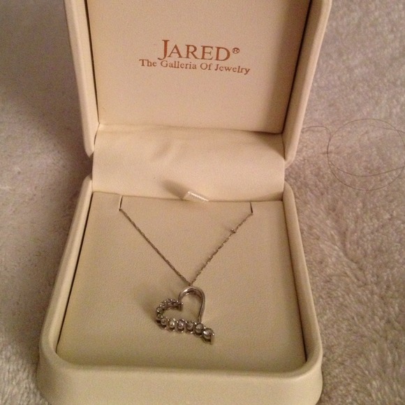 Heart Necklace - Picture 2 of 2