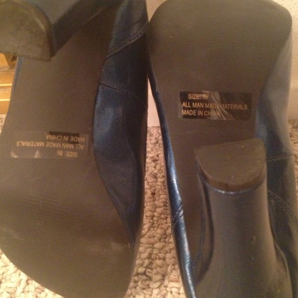 Teal quips high heels - Picture 4 of 4