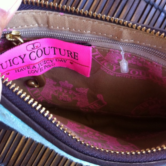 &SOLD&& Juicy couture velour bag - Picture 3 of 3