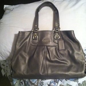 Authentic Coach shoulder bag