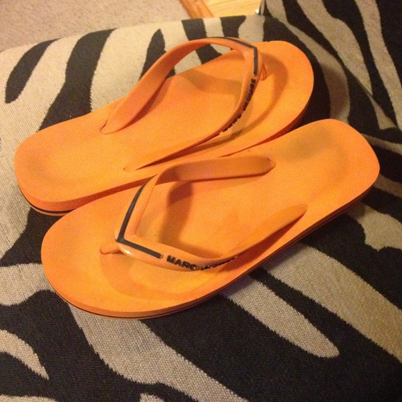 SOLD! Marc By Marc Jacobs Flip Flop Sandals Orange - Picture 3 of 4