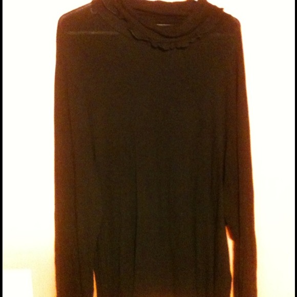 Traded!!! Long sleeve black lose turtle neck shirt