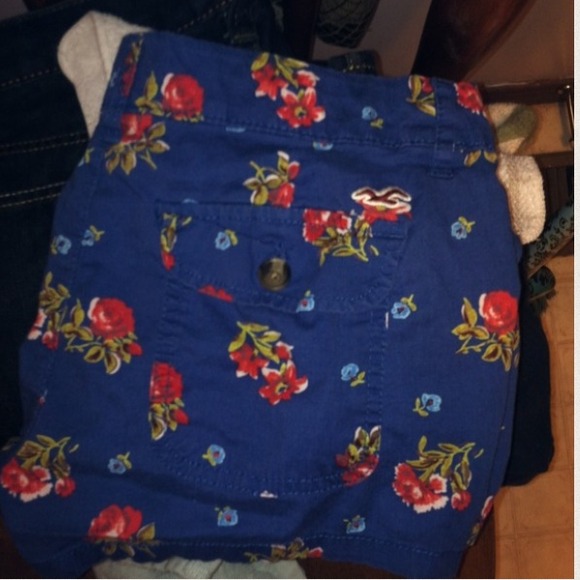SOLD✨ Hollister shorts