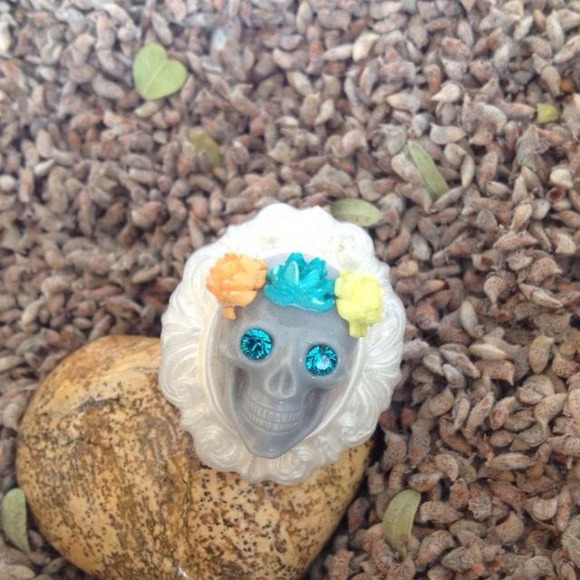 Tarino Tarantino skull ring