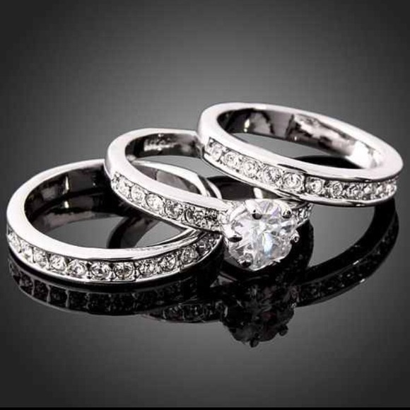 Swarovski Crystal 18 k white Gold Plated Ring