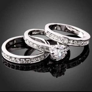 Swarovski Crystal 18 k white Gold Plated Ring