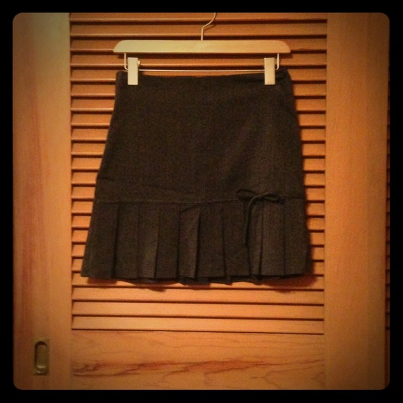 * SOLD * Above the Knee Charcoal Skirt