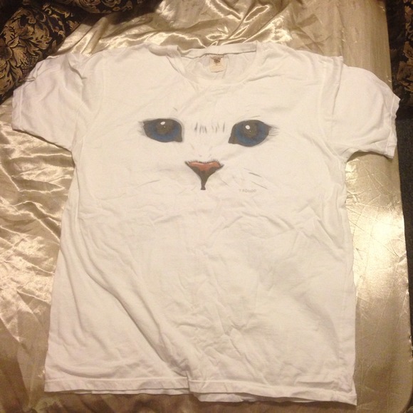 Cat face t shirt