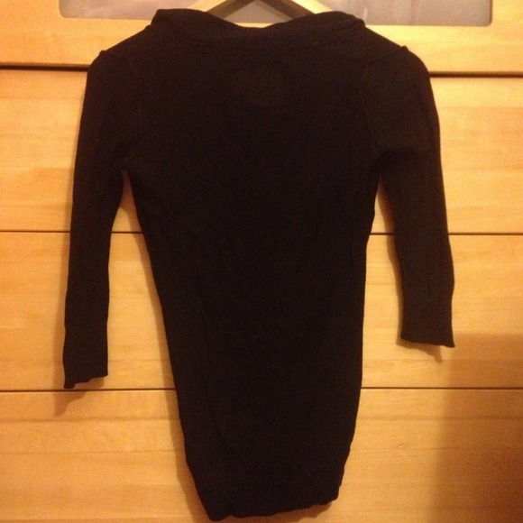 🚫🚫[[SOLD]] 🚫🚫Black Cardigan - Picture 2 of 2