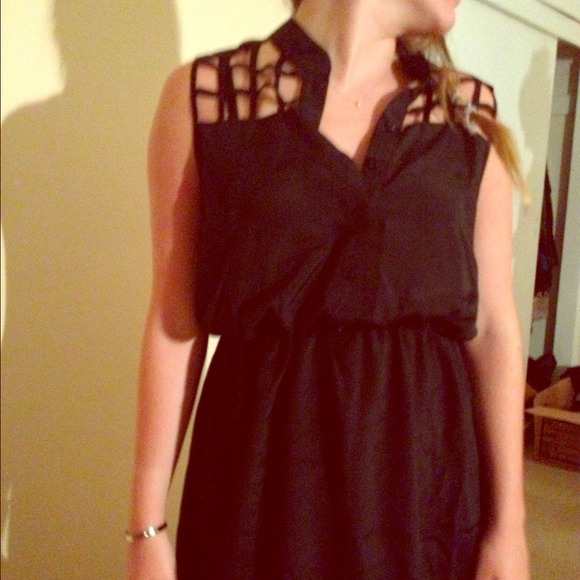 ❌Sold ❌Black dress with caged top
