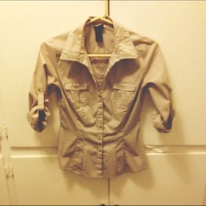 Great button up shirt