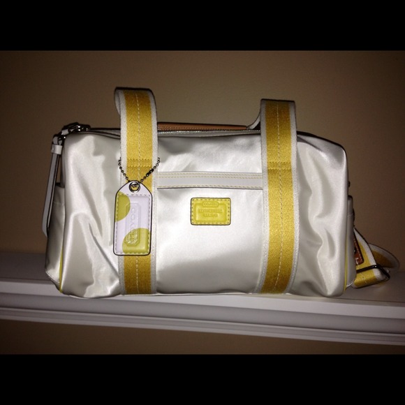 ⚡⚡SOLD⚡⚡COACH white satchel style handbag NWOT