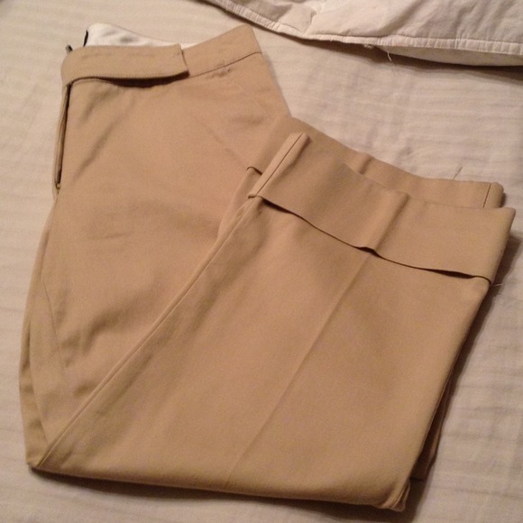 Bebe cropped pants