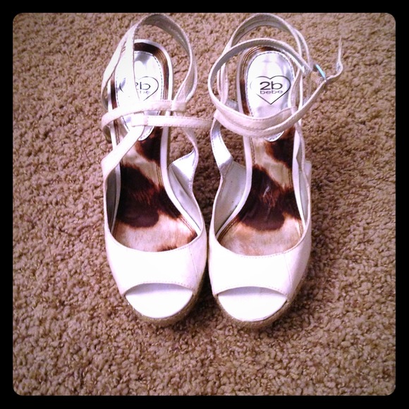 2n bebe Wedges