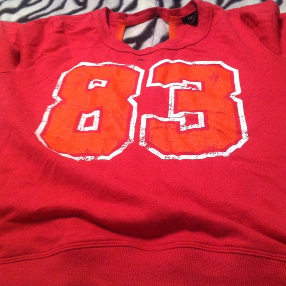 A pink top that open in the back