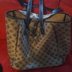 Dooney and Bourke large tote