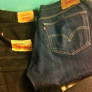 3 pairs of men's Levi's jeans