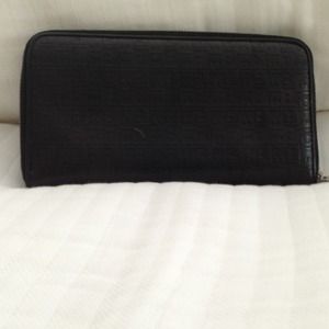 Bally full zip wallet