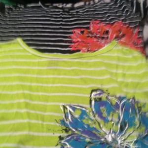 Two half tops one is black&the other is green