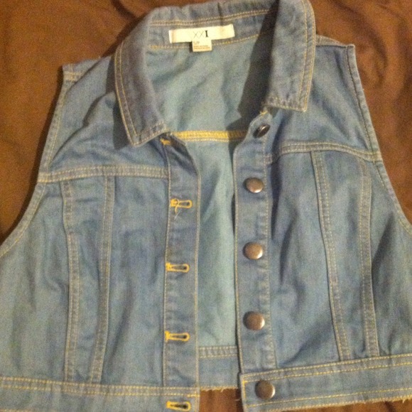 Small jean vest from forever 21