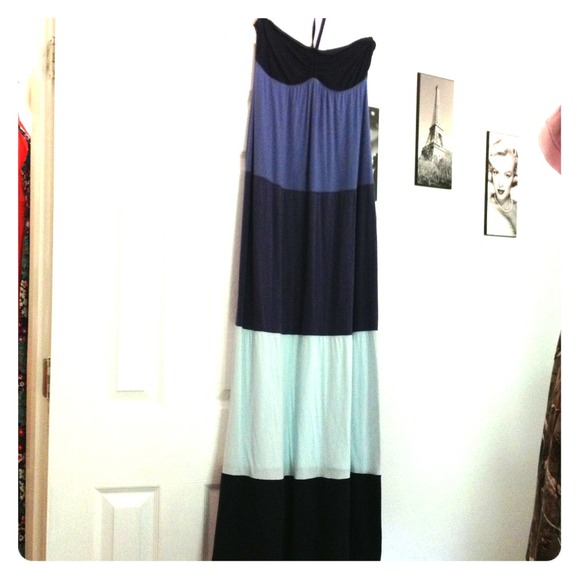 Hollister Maxi Dress!