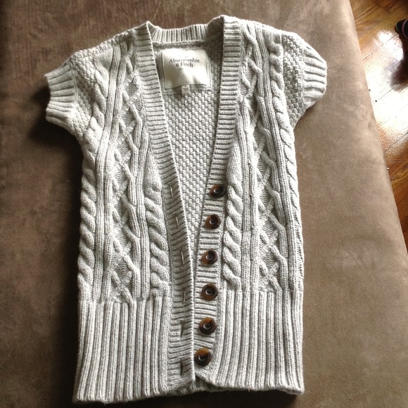 Abercrombie short sleeve sweater - Picture 1 of 1
