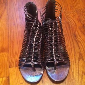 Cute and unique sandals!