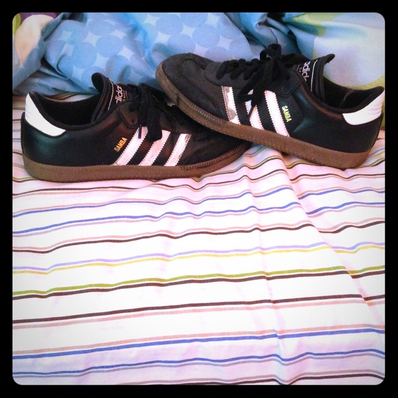 SOLD Adidas samba sneakers