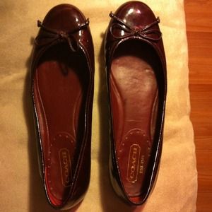 Cute Coach flats and wristlet *bundled*