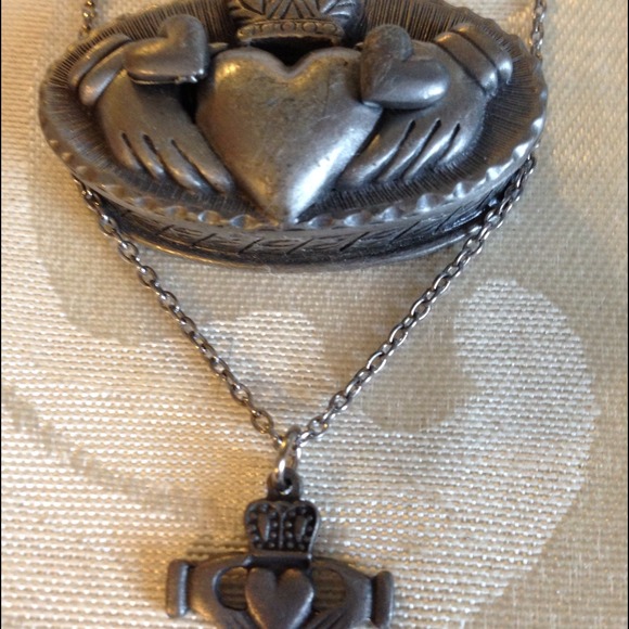 Traded 🚫🚫🚫🚫♥♥Pewter antique Irish set
