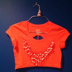 Han cropped and beaded shirt