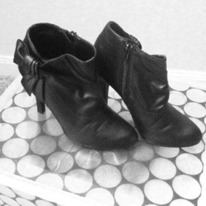 Bow Booties