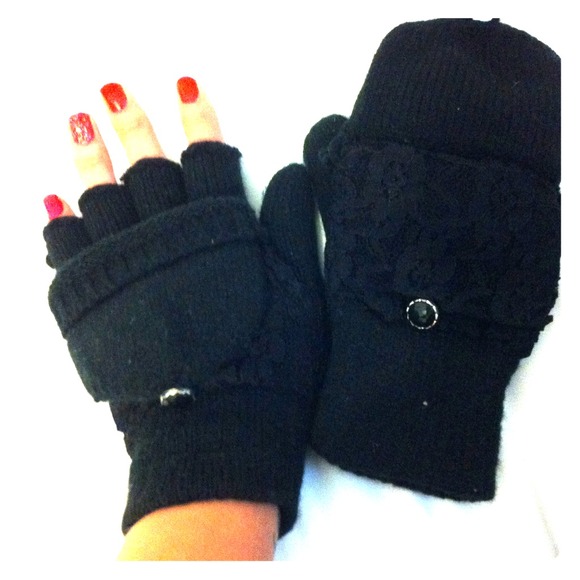 Black lace gloves