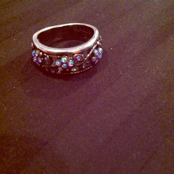 Silver ring with crystal flowers! - Picture 1 of 2