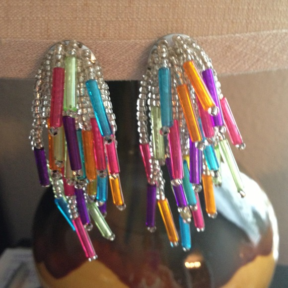 BUNDLED🌺Fun clip in earrings 🌺