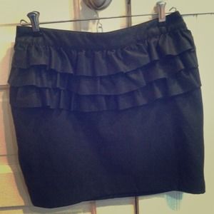 Black faded leather skirt w/ ruffles & high waist
