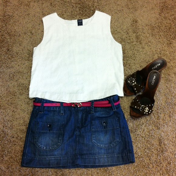 Cute GAP white top (XXL Kids) - Picture 1 of 4
