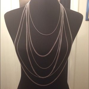 Silver H&M  Nacklace!