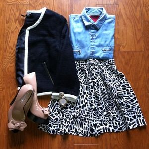 Black and white flare mini skirt w/ pockets