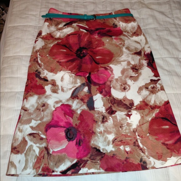Floral pencil skirt