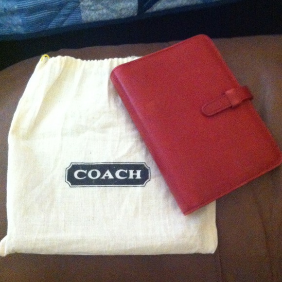 Coach Handbags - 💯Authentic Coach leather agenda