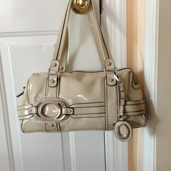 🎁Sold🎁Top color handbag from Rosetti